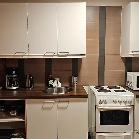 Tule Lomalle Luppoaikaan Рованиеми