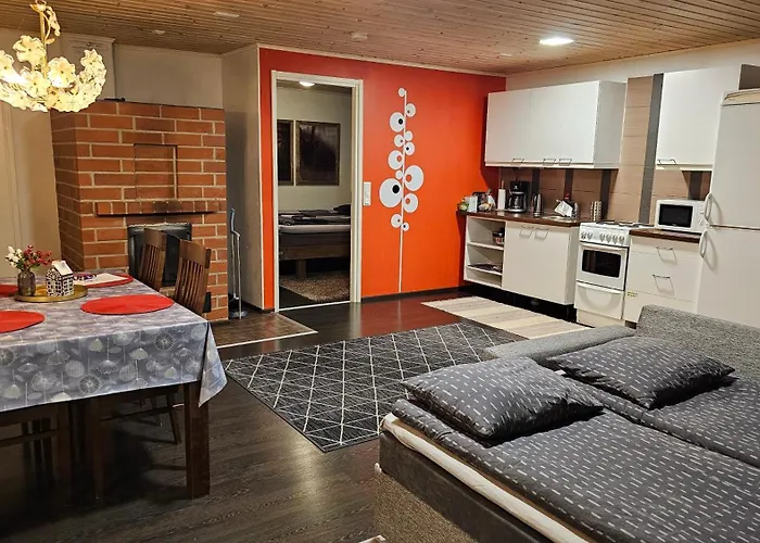 Tule Lomalle Luppoaikaan Ferienhaus *